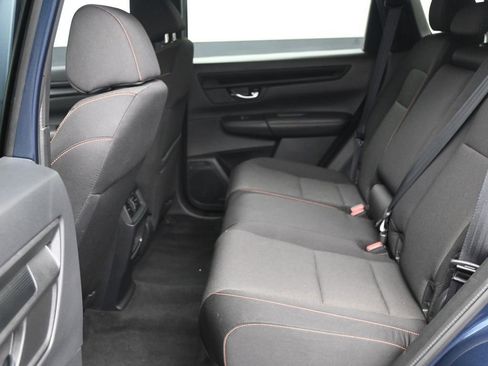 Used 2023 Chevrolet Traverse LS image 13