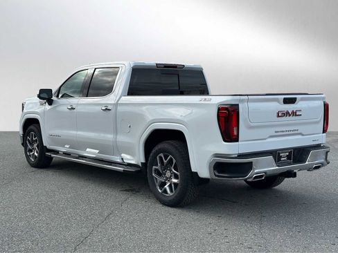 New 2026 GMC Sierra 1500 SLT w/ SLT Premium Plus Package image 5