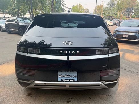 Used 2023 Hyundai Ioniq 5 SEL w/ Cargo Package AWD/4WD image 5