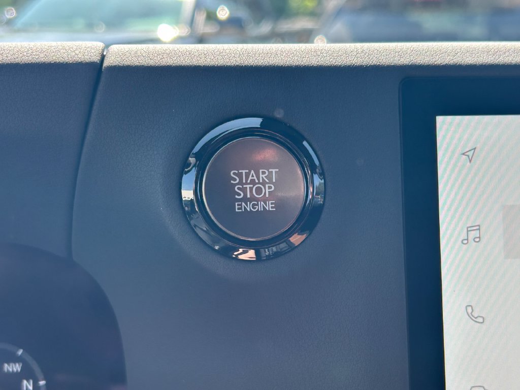 Used 2026 Lexus GX 550 AWD/4WD image 32