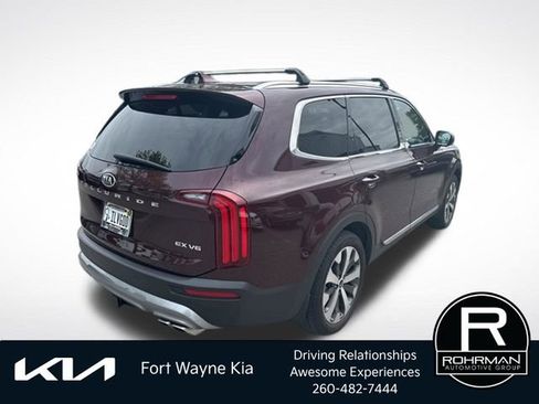 Used 2021 Kia Telluride EX w/ EX Premium Package FWD image 6