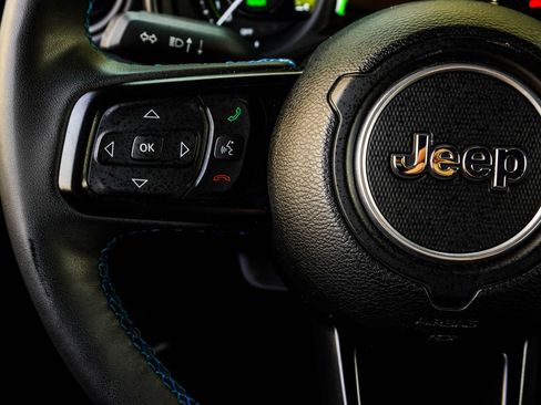 Used 2024 Jeep Wrangler Unlimited Rubicon 4xe AWD/4WD image 33