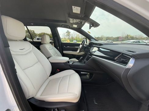 Certified 2024 Cadillac XT6 Sport w/ LPO, Floor Liner Package image 33