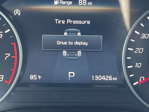 Used 2022 Kia Stinger GT2 AWD/4WD image 29
