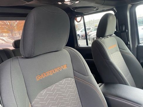 Used 2021 Jeep Gladiator Mojave w/ Safety Group image 29