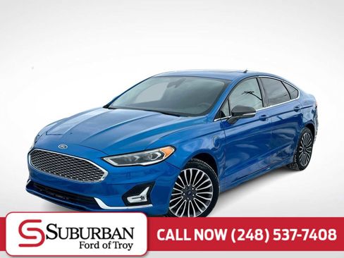 Used 2019 Ford Fusion Energi Titanium FWD image 1