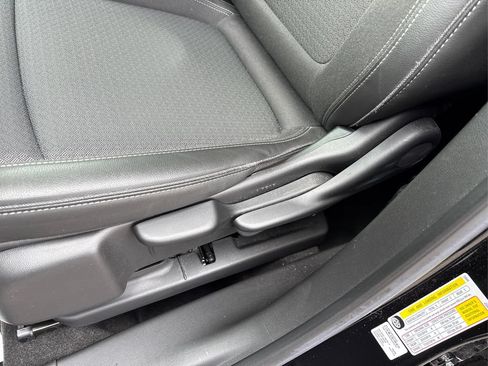 Used 2024 Buick Encore GX Preferred AWD/4WD image 22
