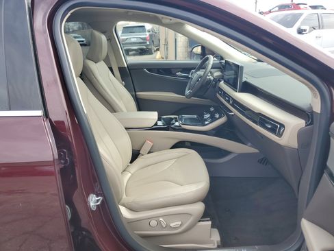 Certified 2023 Lincoln Nautilus Reserve w/ Equipment Group 202A image 9