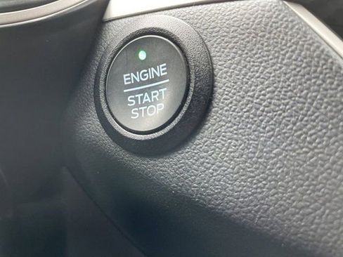 Used 2022 Ford Escape SE w/ SE Sport Appearance Package AWD/4WD image 14