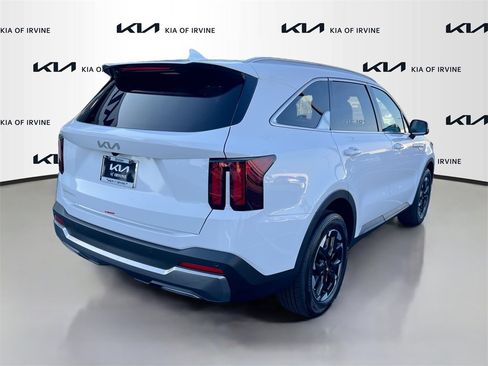 New 2026 Kia Sorento S image 6