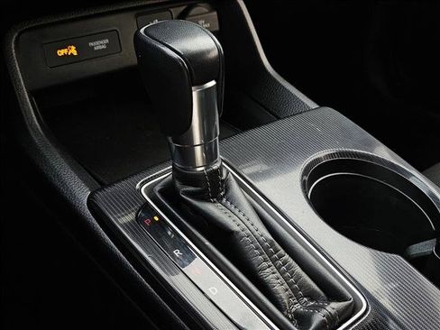 Used 2023 Honda Civic Sport image 17