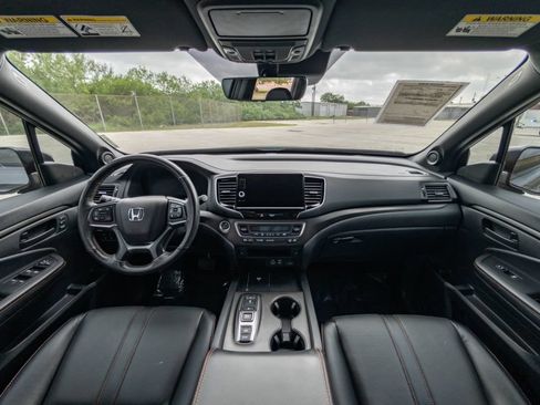 Used 2025 Honda Ridgeline TrailSport image 18