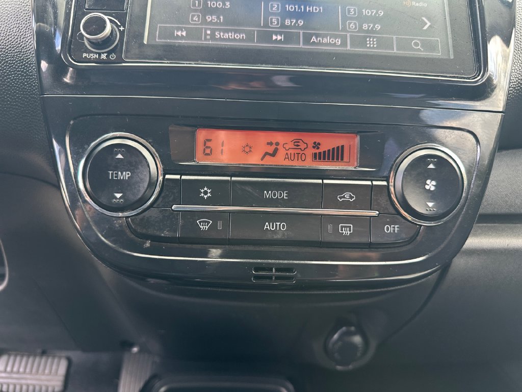 Used 2024 Mitsubishi Mirage Black Edition FWD image 17