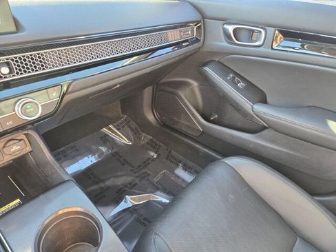 Used 2022 Honda Civic Touring image 30