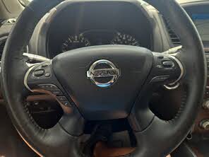Used 2018 Nissan Pathfinder Platinum w/ Cargo Package FWD image 16