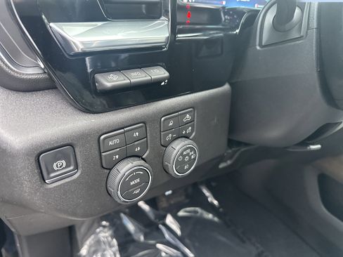 New 2026 Chevrolet Silverado 2500 High Country w/ High Country Premium Package image 13