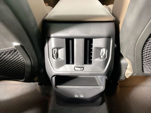 Used 2025 BMW X3 xDrive30i w/ Convenience Package image 28