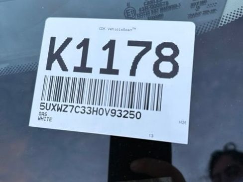 Used 2017 BMW X3 sDrive28i RWD image 33