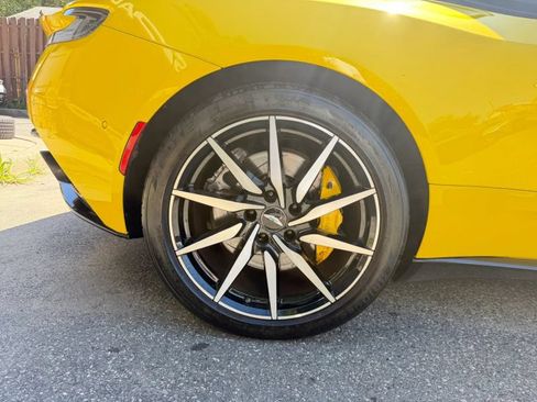 Used 2020 Aston Martin DB11 Coupe RWD image 30