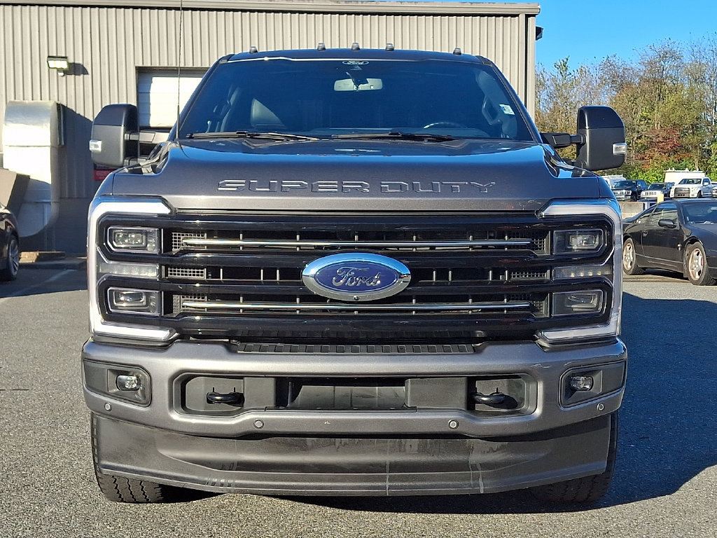 Used 2025 Ford F250 Platinum w/ FX4 Off-Road Package AWD/4WD image 2