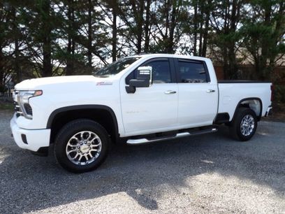 Used 2025 Chevrolet Silverado 2500 LT w/ Z71 Chrome Sport Edition