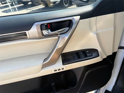 Used 2021 Lexus GX 460 Premium image 19