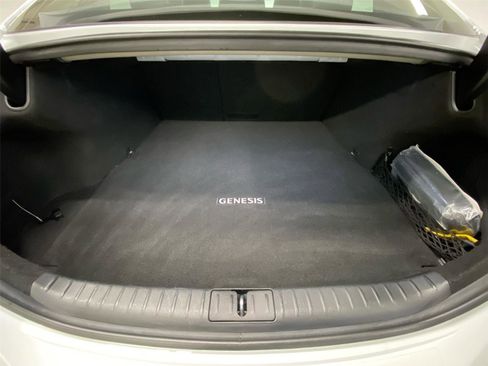 Used 2022 Genesis G70 3.3T w/ Sport Advanced Package image 25