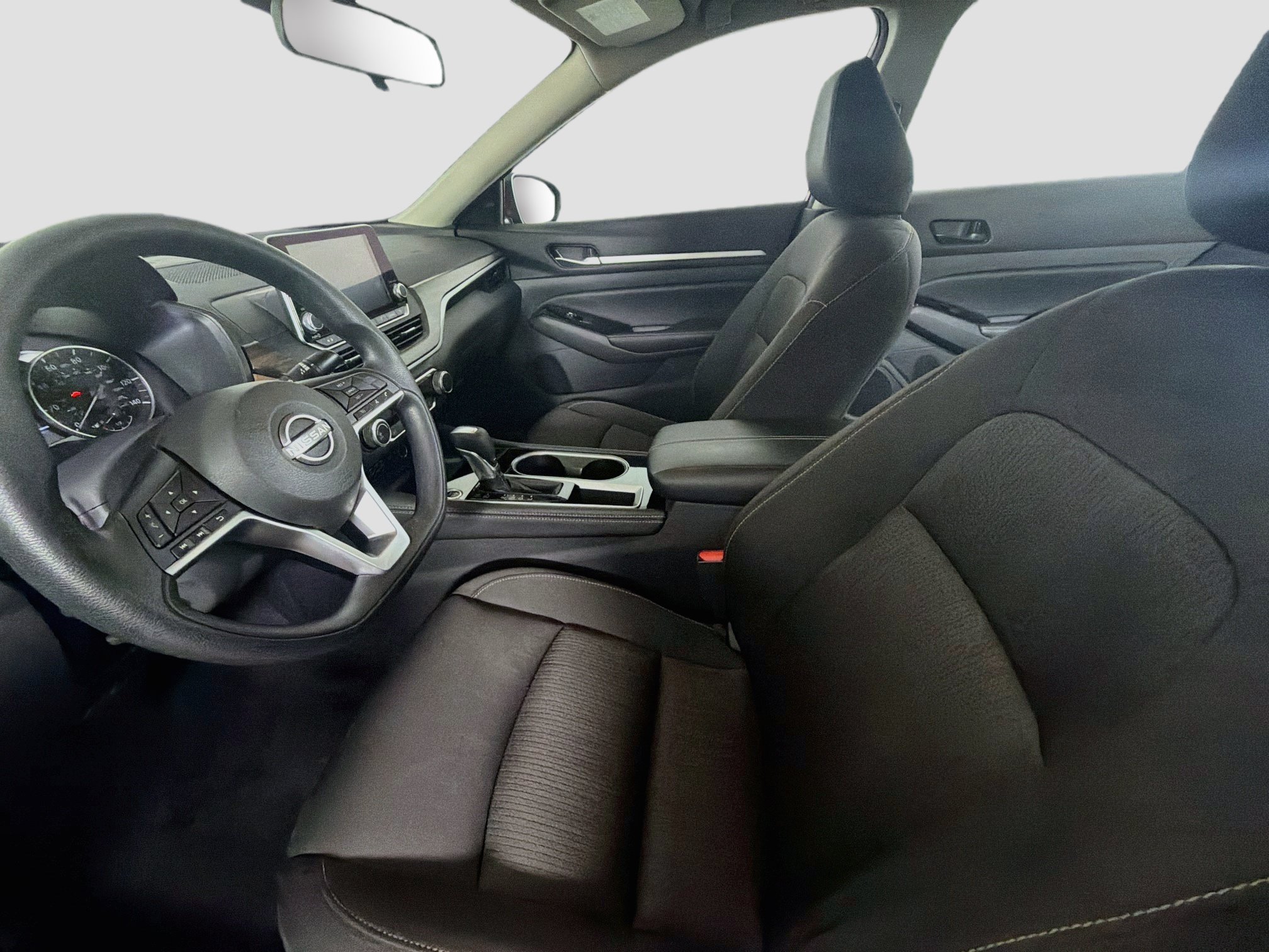 Used 2023 Nissan Altima 2.5 SV FWD image 13