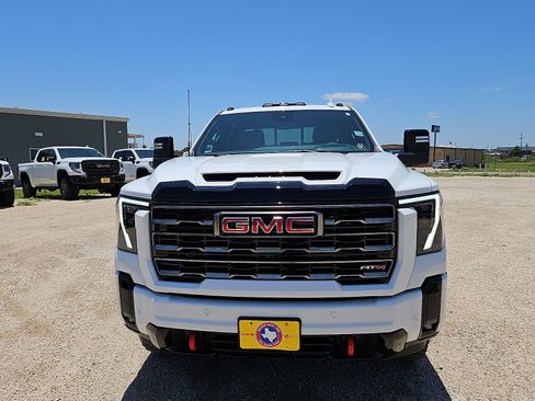 New 2026 GMC Sierra 3500 AT4 w/ AT4 Premium Plus Package AWD/4WD image 8