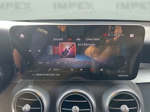 Used 2022 Mercedes-Benz GLC 300 4MATIC image 18