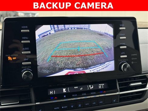 Certified 2023 Toyota Sienna XLE image 4