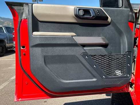 Used 2023 Ford Bronco Wildtrak AWD/4WD image 29