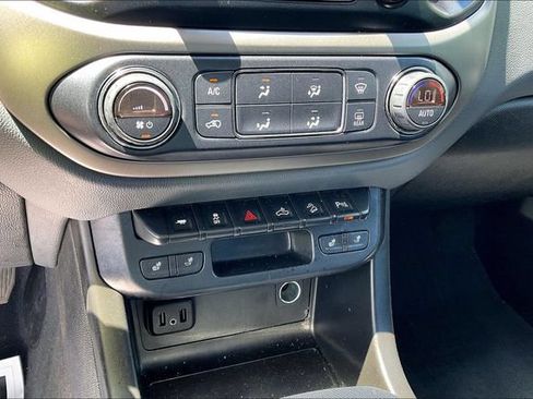 Certified 2019 Chevrolet Colorado Z71 AWD/4WD image 32