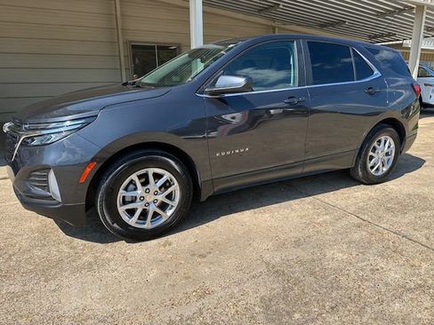 Used 2023 Chevrolet Equinox LT image 11