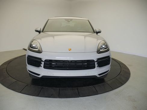 Certified 2023 Porsche Cayenne AWD/4WD image 10