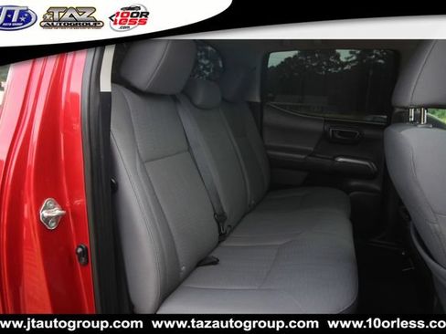 Used 2018 Toyota Tacoma SR5 RWD image 15