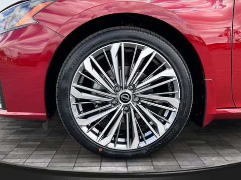 New 2026 Nissan Altima 2.5 SV FWD image 12