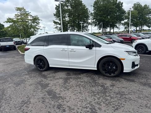 Used 2025 Honda Odyssey Sport-L image 8