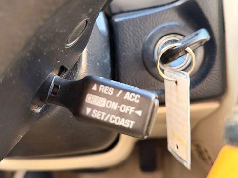 Used 2003 Lexus SC 430 SC 430 Convertible 2D image 21