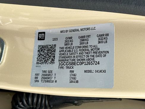 Used 2023 Chevrolet Colorado W/T image 36