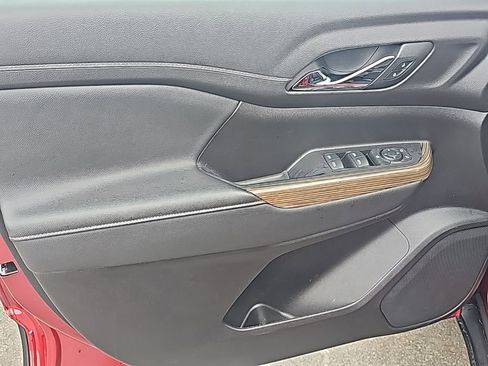 Certified 2023 GMC Acadia SLE image 10