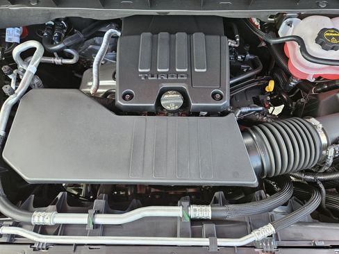 New 2026 Chevrolet Silverado 1500 Custom w/ Turbomax Blackout Package RWD image 20
