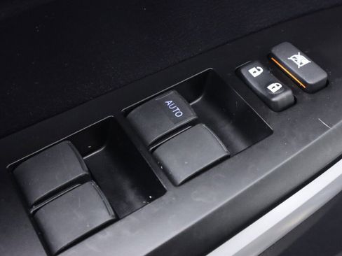 Used 2020 Toyota Tundra SR5 w/ SR5 Upgrade Package image 25