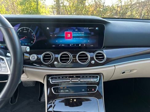 Used 2021 Mercedes-Benz E 450 4MATIC Sedan image 18