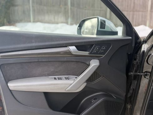 Used 2019 Audi SQ5 Prestige w/ Prestige Package image 26