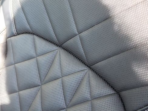 Certified 2023 BMW X7 xDrive40i w/ M Sport Package image 24