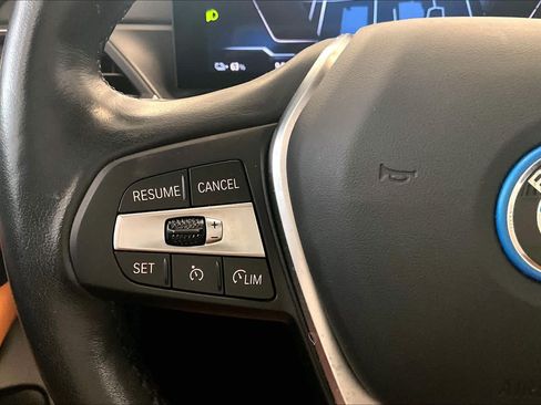 Used 2024 BMW i4 eDrive40 w/ Premium Package RWD image 21