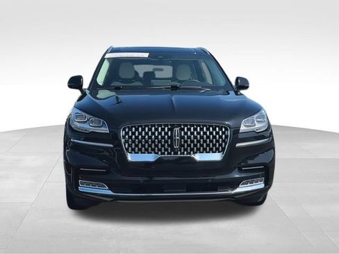 Used 2024 Lincoln Aviator Black Label AWD/4WD image 3