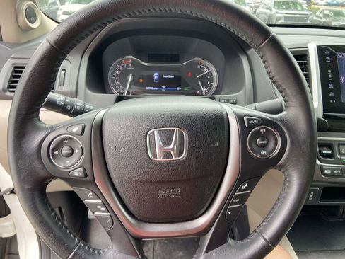 Used 2017 Honda Ridgeline RTL-T image 35