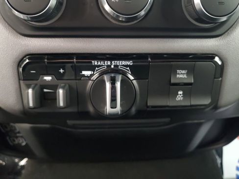 Used 2023 RAM 1500 Big Horn w/ Trailer Tow Group image 21